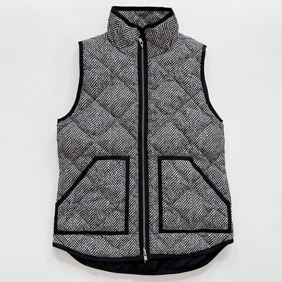 J. CREW Factory Women Black Chevron Quilted Lined Vest Full Zip Pockets Size XSS - Picture 2 of 5